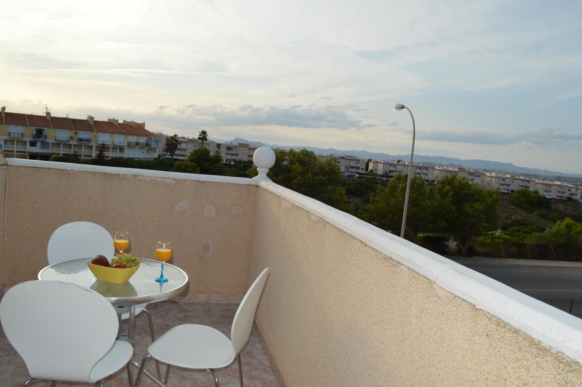 Residencial Torrealmar Con Vistas Apartment Torrevieja Bagian luar foto
